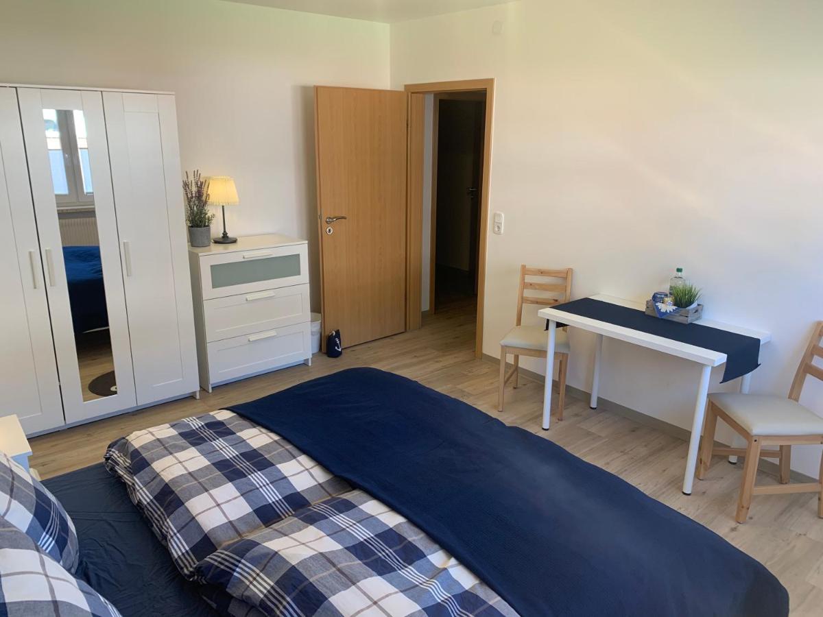 Ferienwohnung Wippsteert - 5 Sterne - Mit Balkon Und Pkw Stellplatz Емден Екстериор снимка