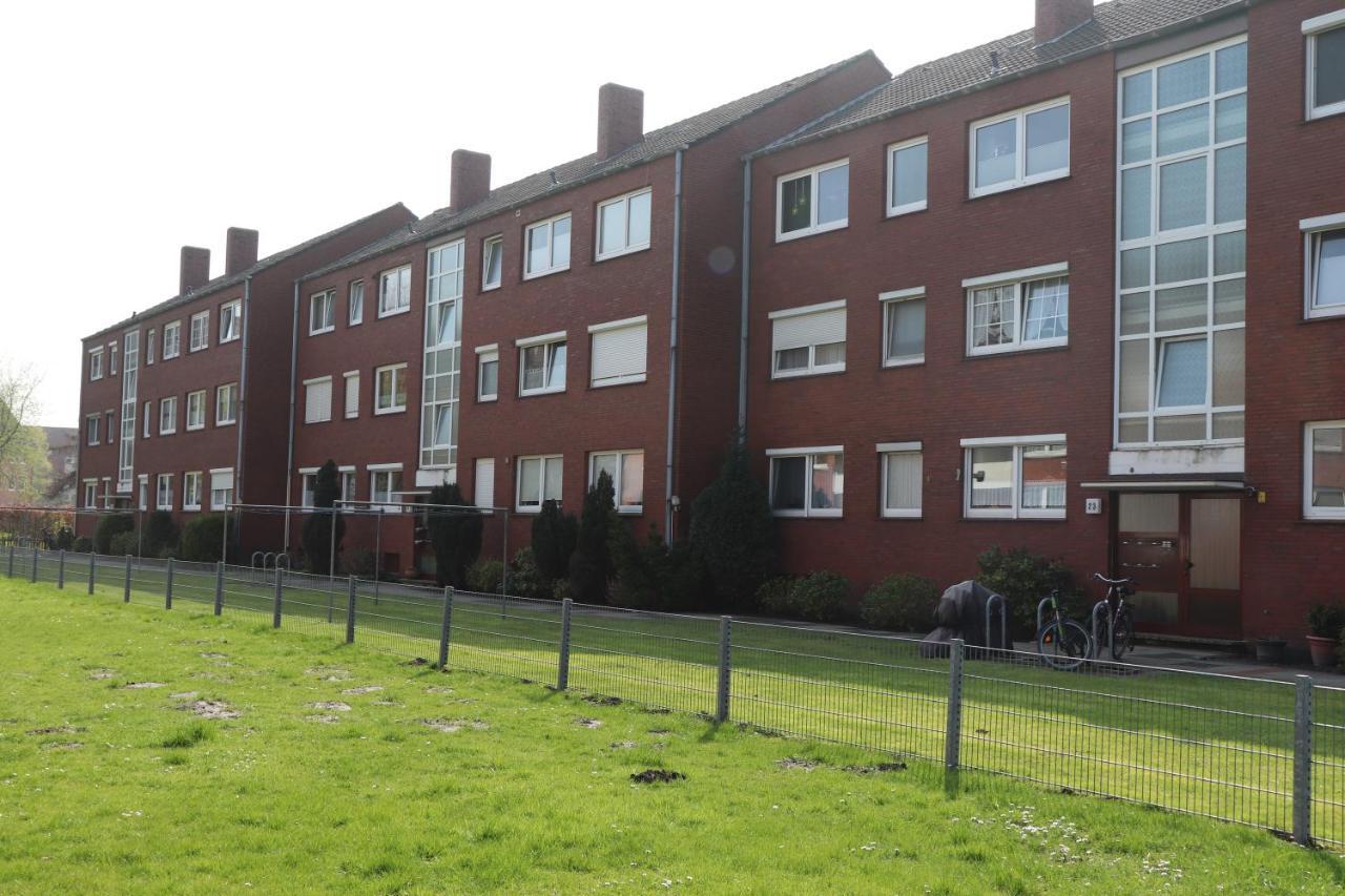 Ferienwohnung Wippsteert - 5 Sterne - Mit Balkon Und Pkw Stellplatz Емден Екстериор снимка